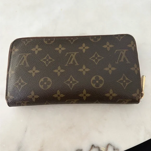 Louis Vuitton Brown Monogram Zip Passport Wallet - Picture 3 of 10